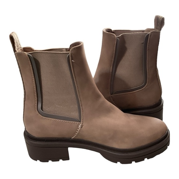 Rocket Dog Iggie Taupe Chelsie Boots Size 7.5 - Picture 5 of 11